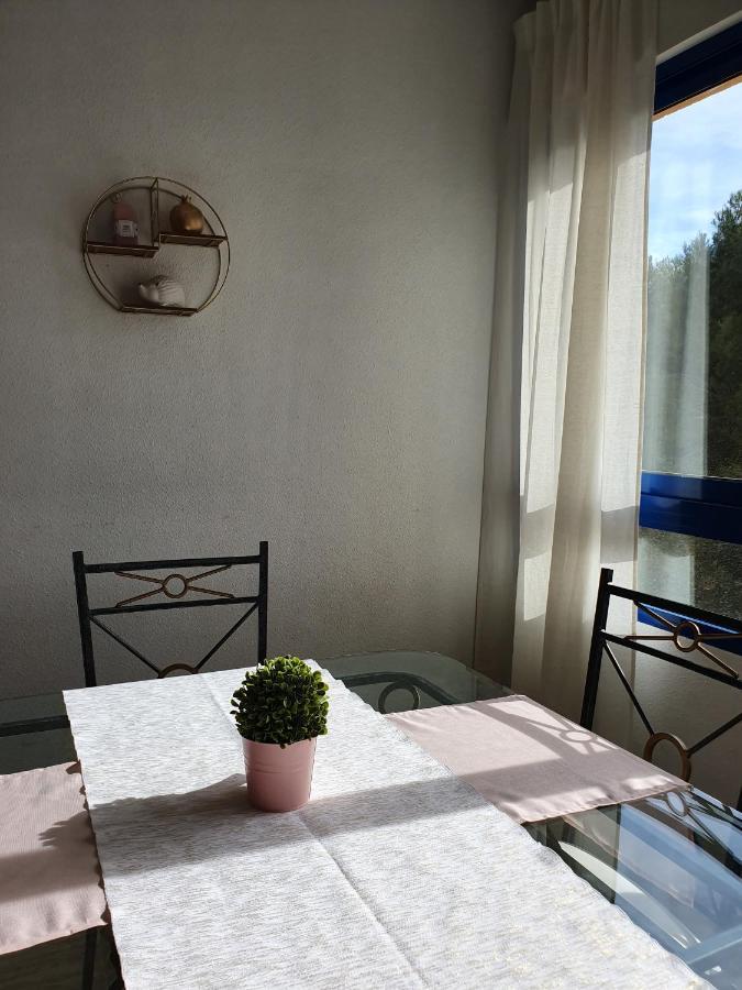Apartment In Campoamor Overlooking The Swimming Pool エクステリア 写真