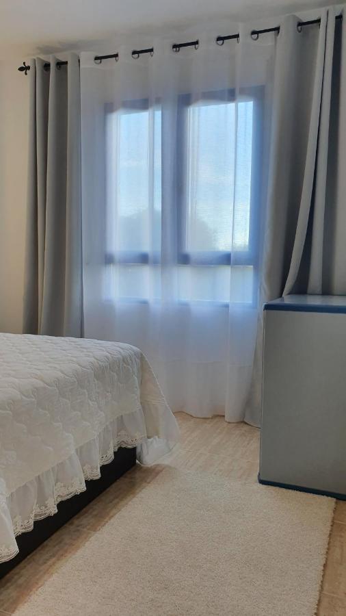 Apartment In Campoamor Overlooking The Swimming Pool エクステリア 写真