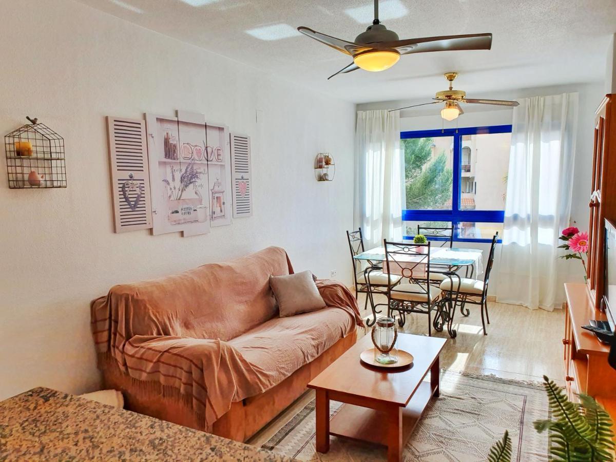 Apartment In Campoamor Overlooking The Swimming Pool エクステリア 写真