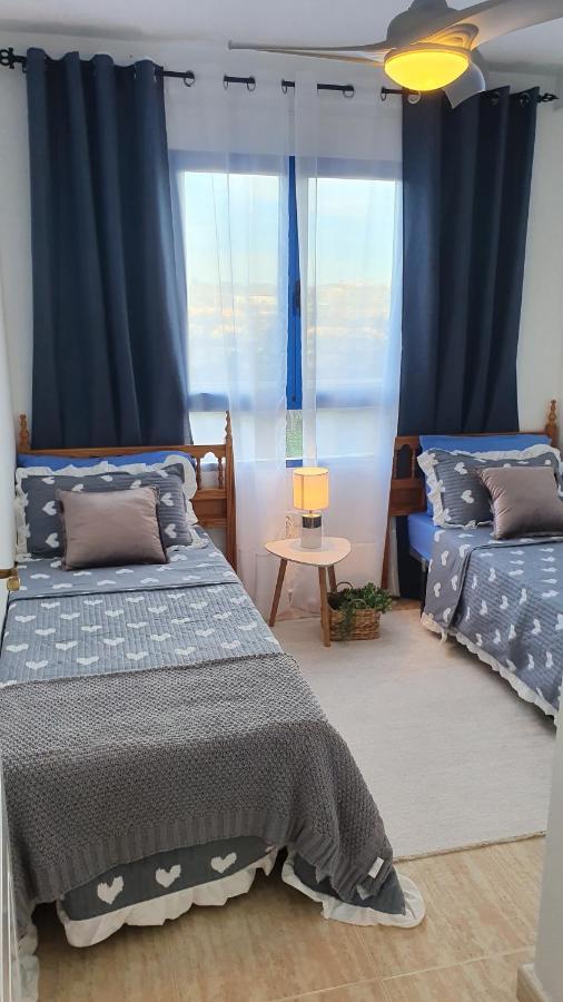 Apartment In Campoamor Overlooking The Swimming Pool エクステリア 写真