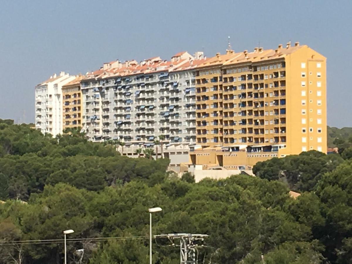 Apartment In Campoamor Overlooking The Swimming Pool エクステリア 写真
